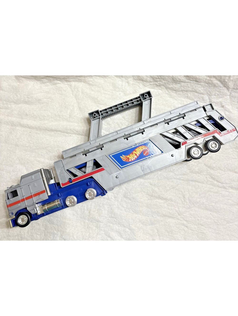 Hot Wheels Transport Truck and Trailer All Working Parts - Missing Wheels On Cab